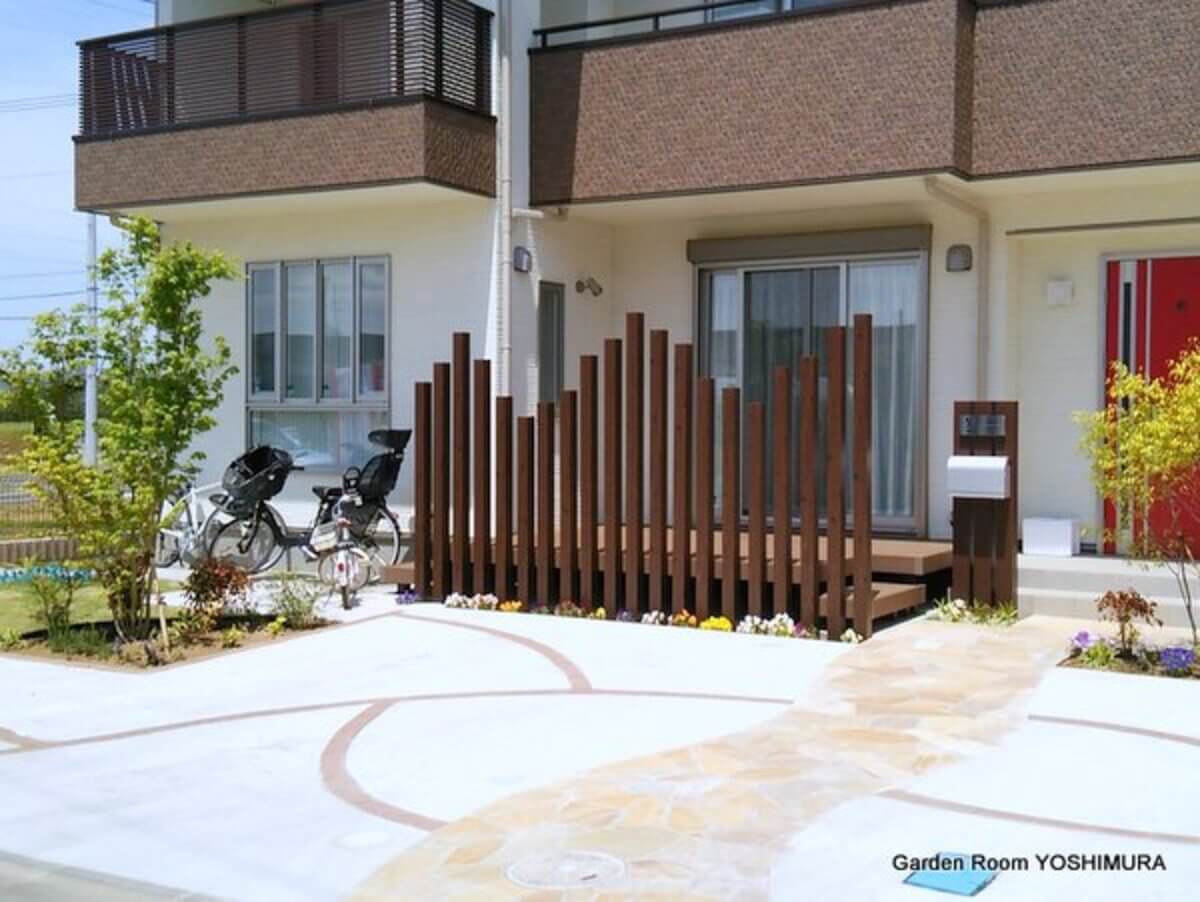目隠しフェンスの種類|角材