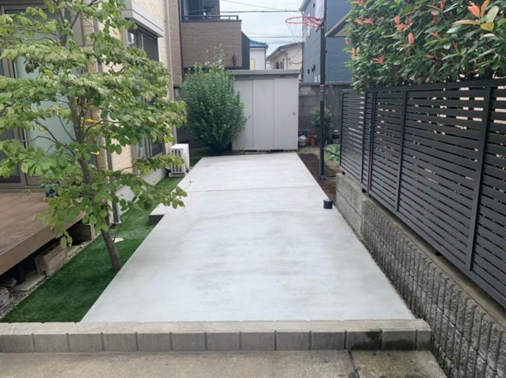 コンクリートのまま(すでにある状態をそのまま活用)