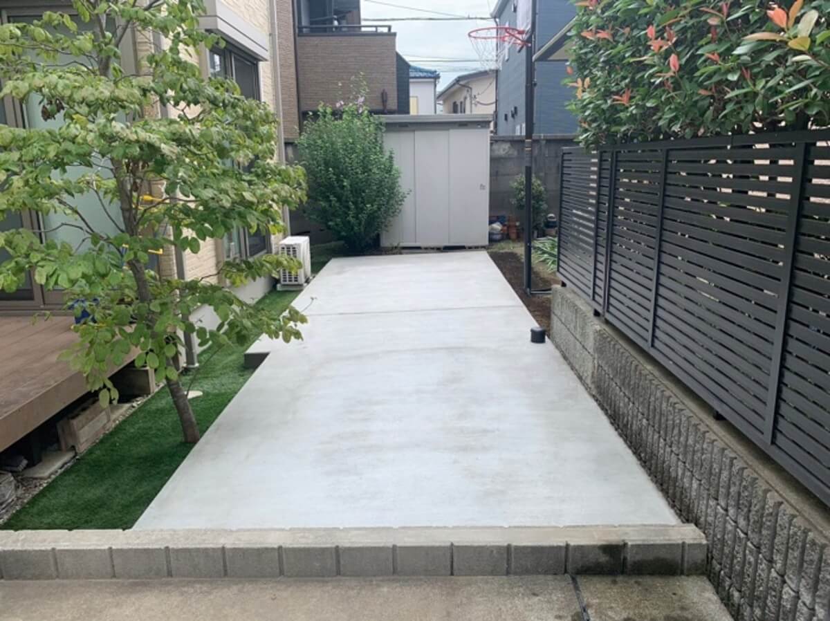 コンクリートのまま(すでにある状態をそのまま活用)